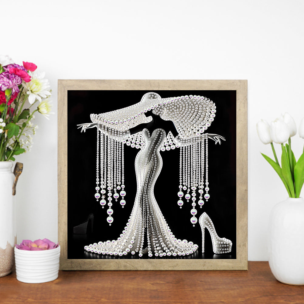 Elegant Lady - Special Shaped Drill Diamond Painting 30*30CM