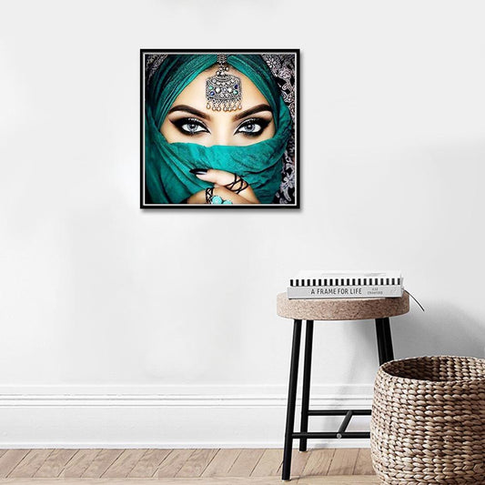 Masked Beauty - Full Round Drill Diamond Painting 30*30CM