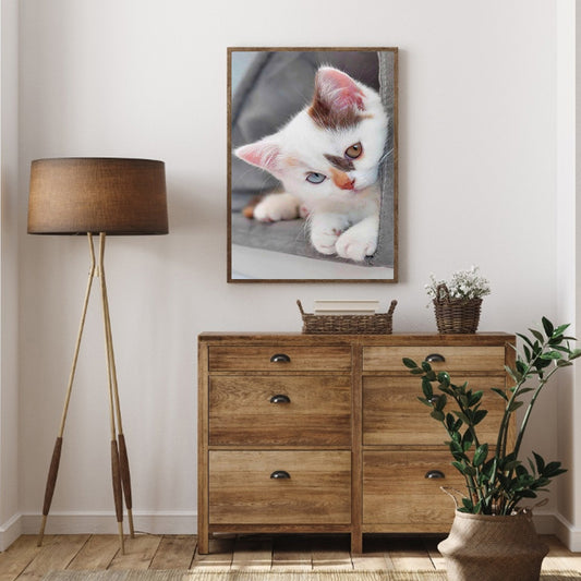 Shy Kitten - Full Round Drill Diamond Painting 30*40CM