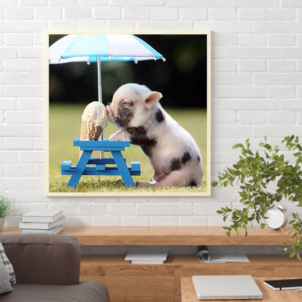 Pig Eating Ice Cream - Full Round Drill Diamond Painting 50*50CM