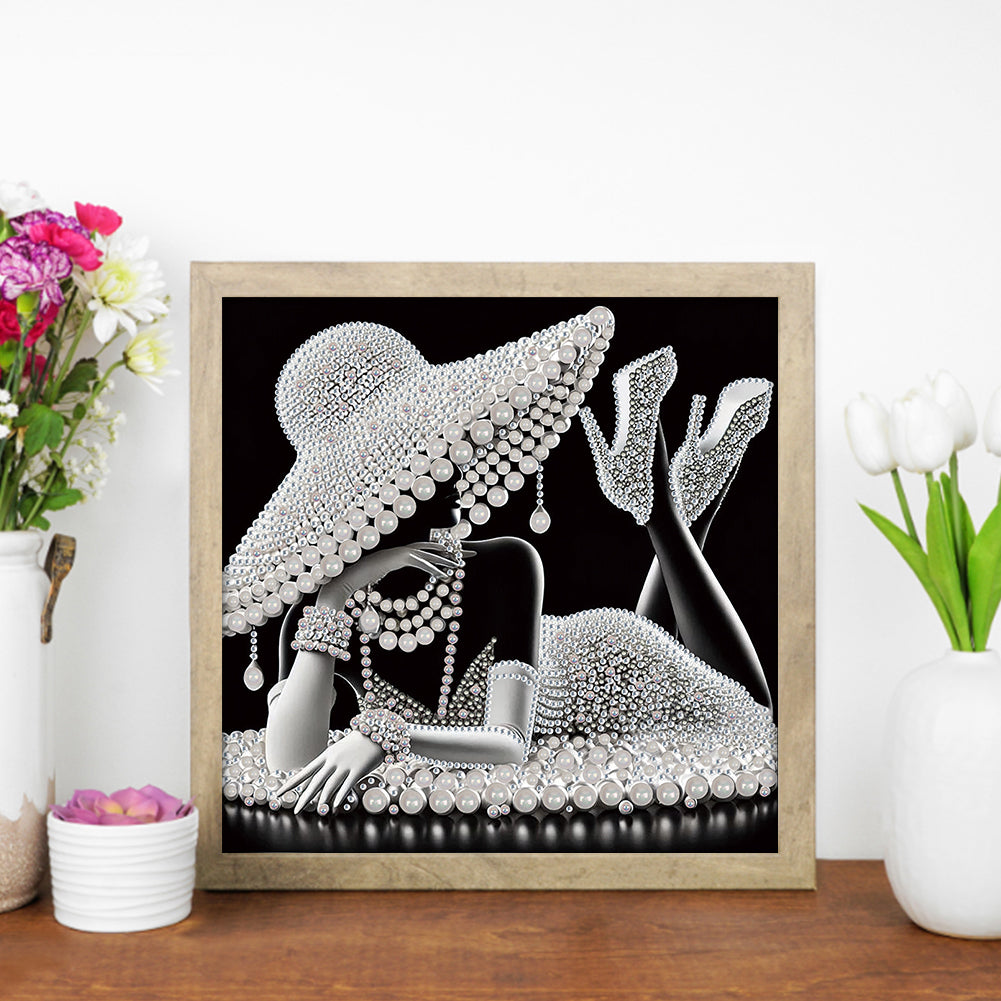 Elegant Lady - Special Shaped Drill Diamond Painting 30*30CM