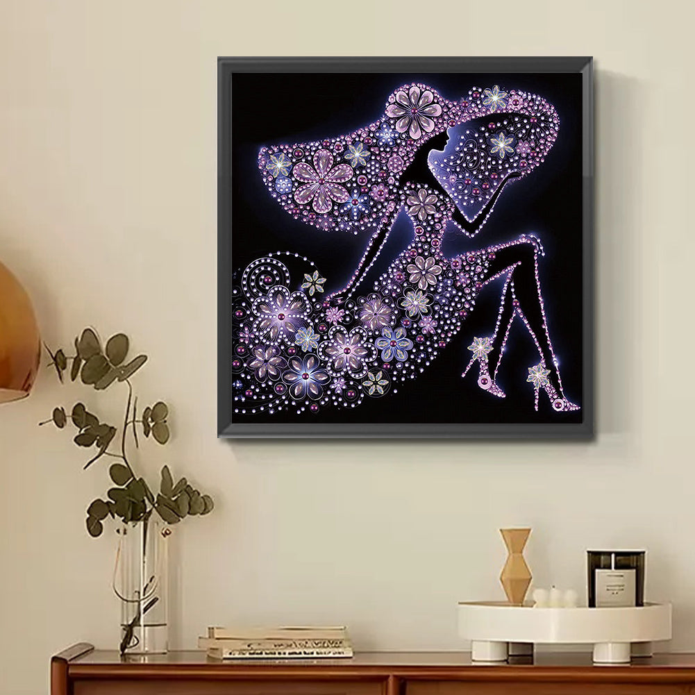 Elegant Lady - Special Shaped Drill Diamond Painting 30*30CM