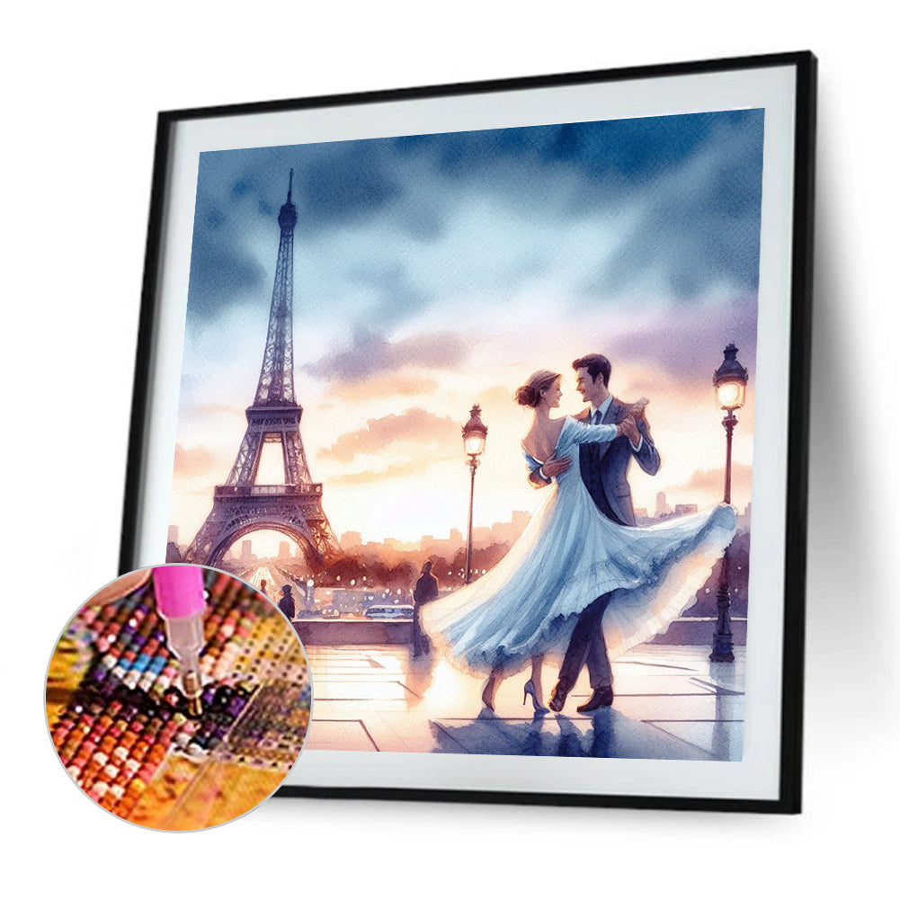 Romantic Couple Under The Eiffel Tower - Full Round Drill Diamond Painting 40*40CM