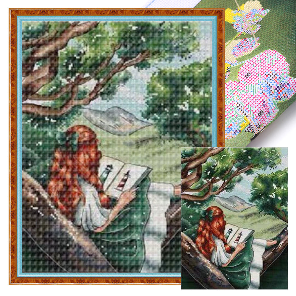Girl With Back View - Girl Reading On Book - 14CT Stamped Cross Stitch 29*37CM(Xiaobai Brand)