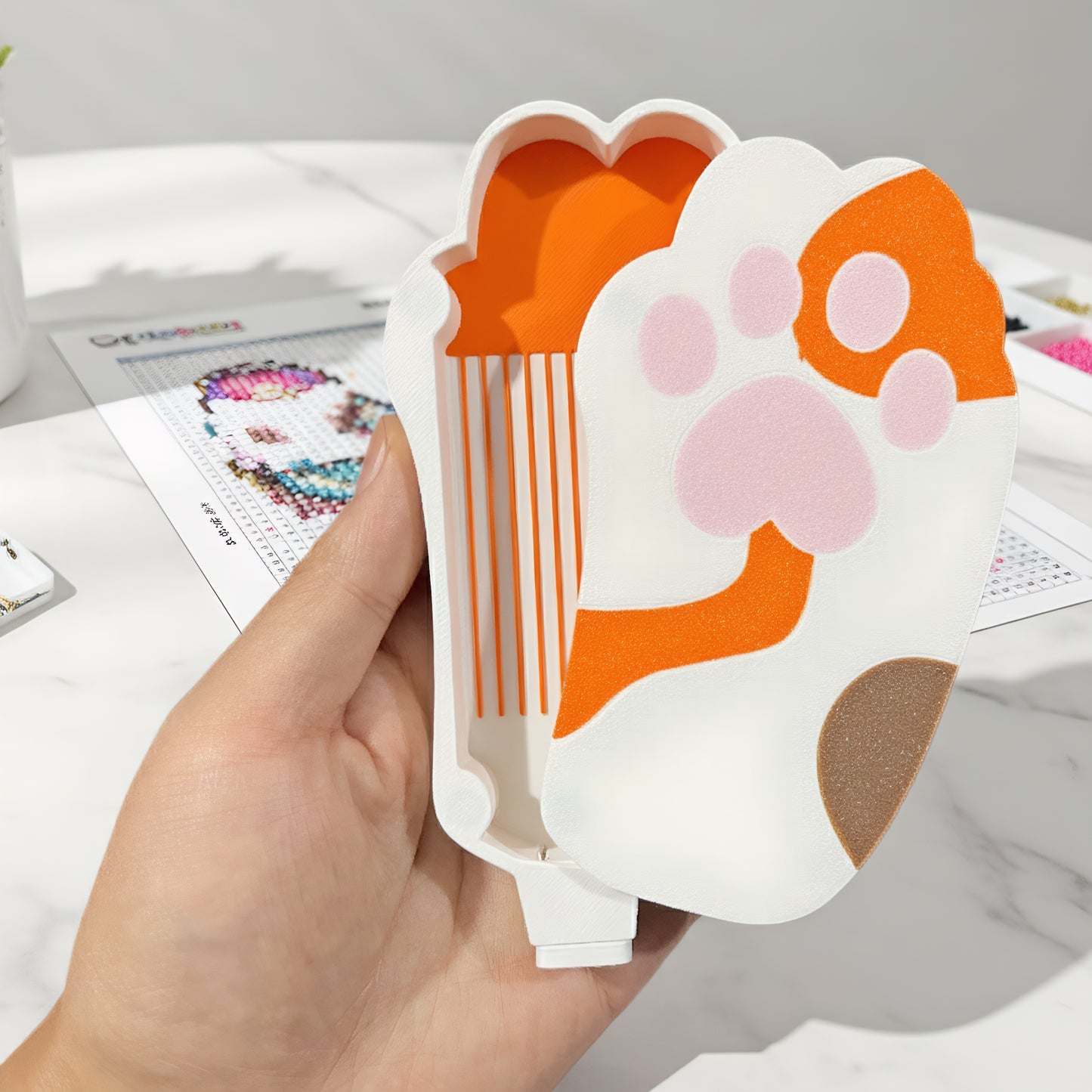 Diamond Painting Tray Organizer with Magnetic Lid for DIY Craft(White-yellow S)