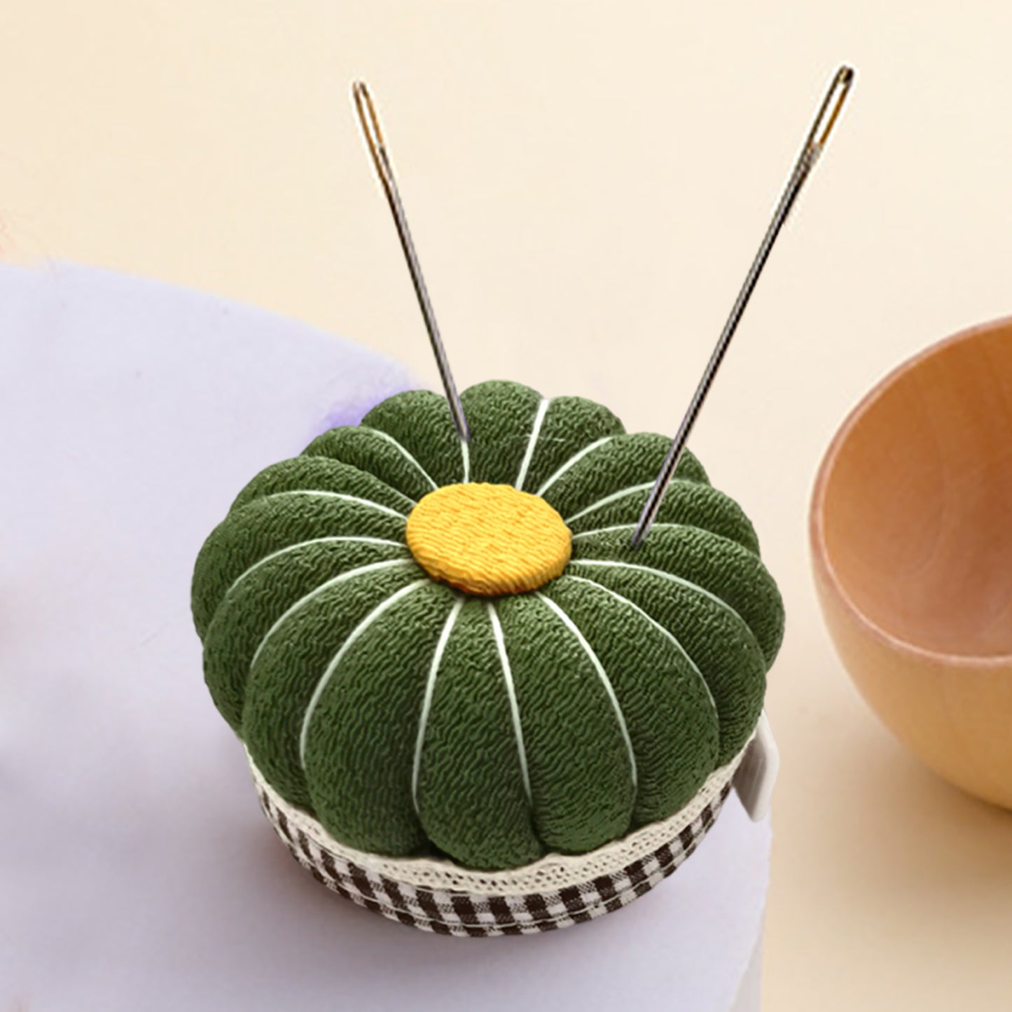 Needlework Pin Insert Cushion with Measuring Tape Pumpkin Needle Holder (Green)