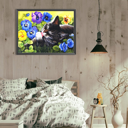 Cat Resting Among Flowers - Full Round Drill Diamond Painting 40*30CM