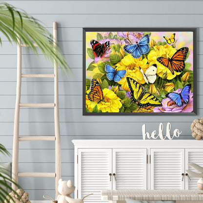 Butterfly On Flower Bush - Full Round Drill Diamond Painting 40*30CM