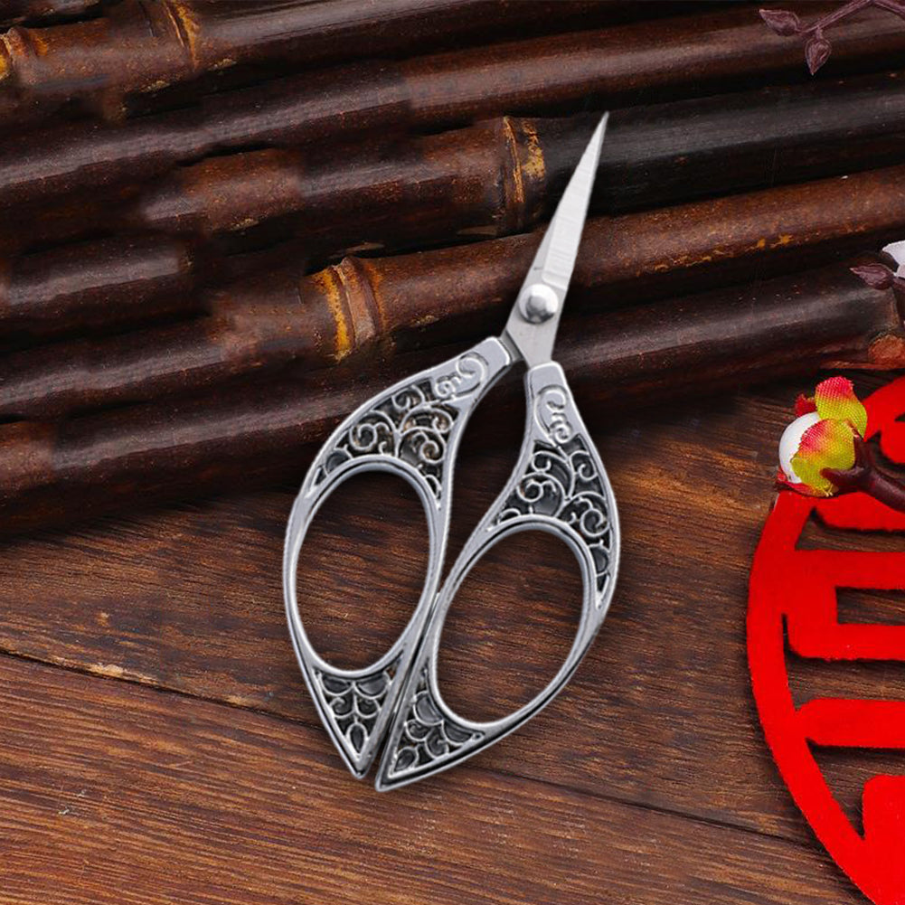 Stainless Steel Leaf Style Mini Scissors for Sewing Crafting 11x5cm (Silver)