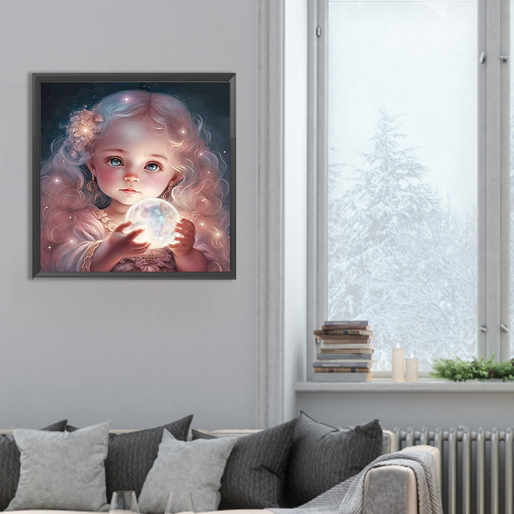 Girl With Big Eyes And Curly Hair - Full Round Drill Diamond Painting 30*30CM