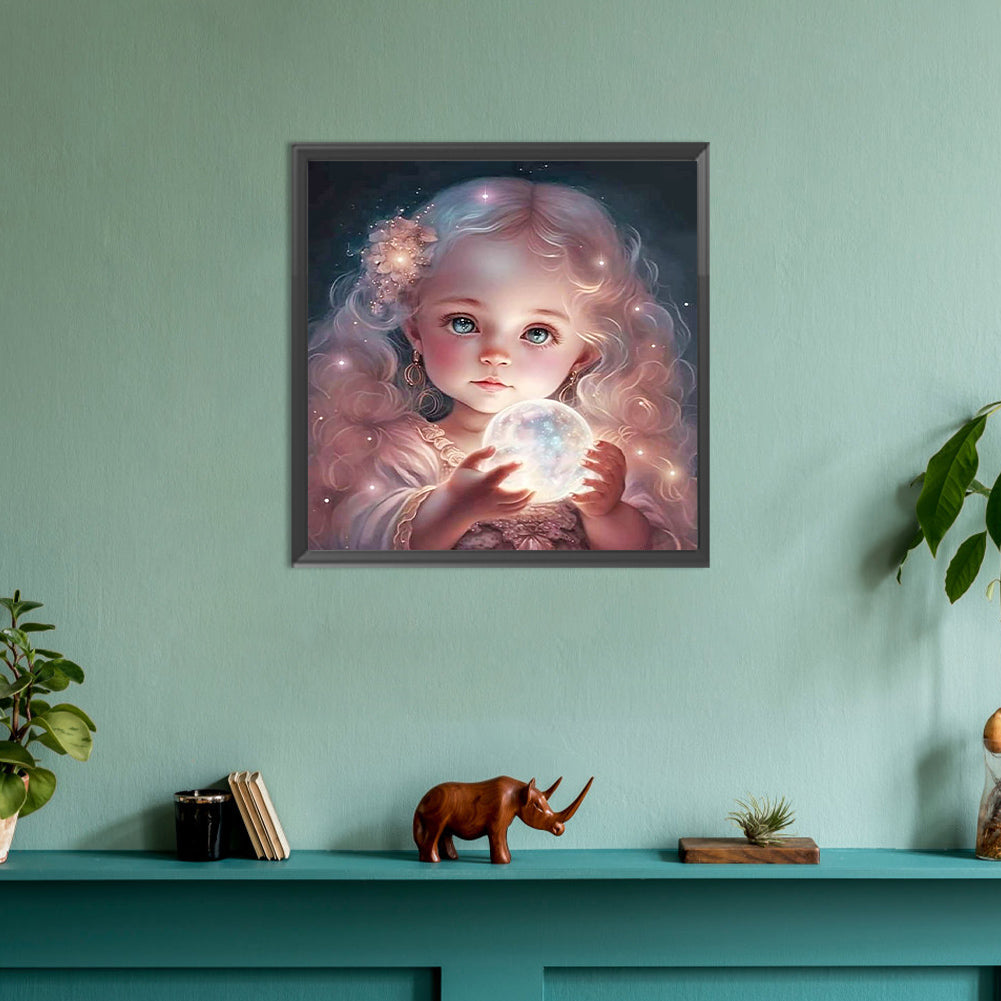 Girl With Big Eyes And Curly Hair - Full Round Drill Diamond Painting 30*30CM