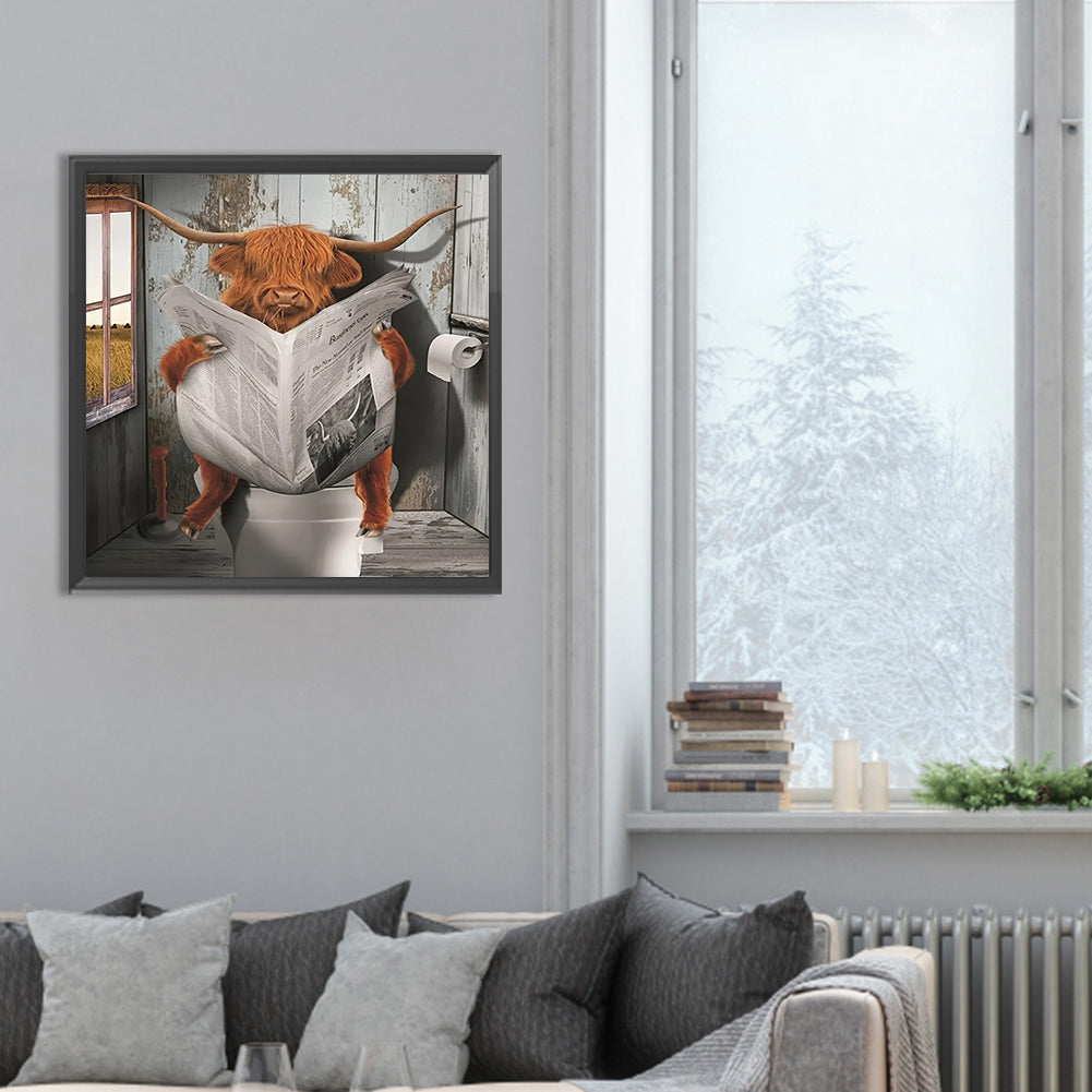 Scottish Highland Cow Baby Reading Newspaper - Full Round Drill Diamond Painting 30*30CM