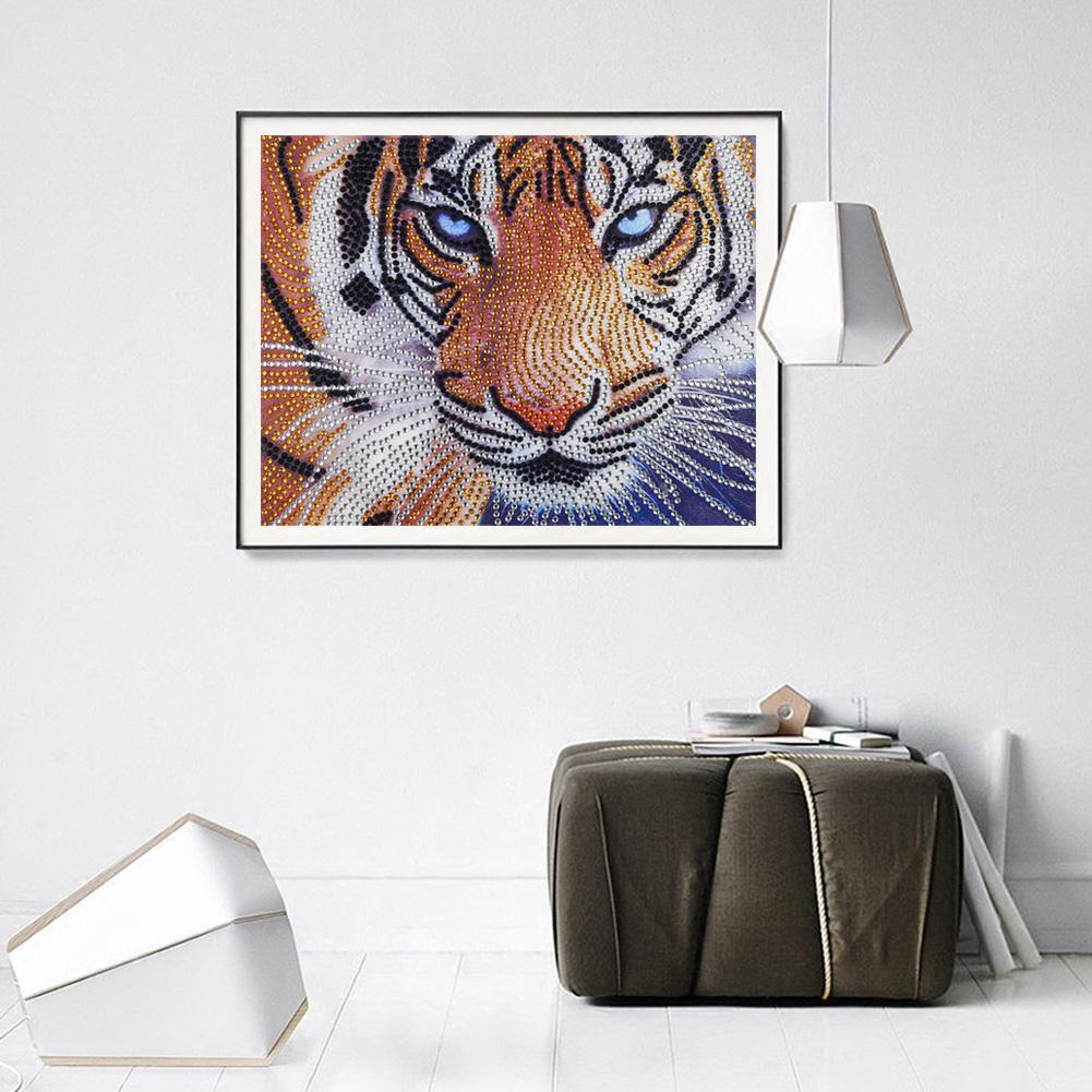 Tiger - Special Shaped Drill Diamond Painting 25*30CM