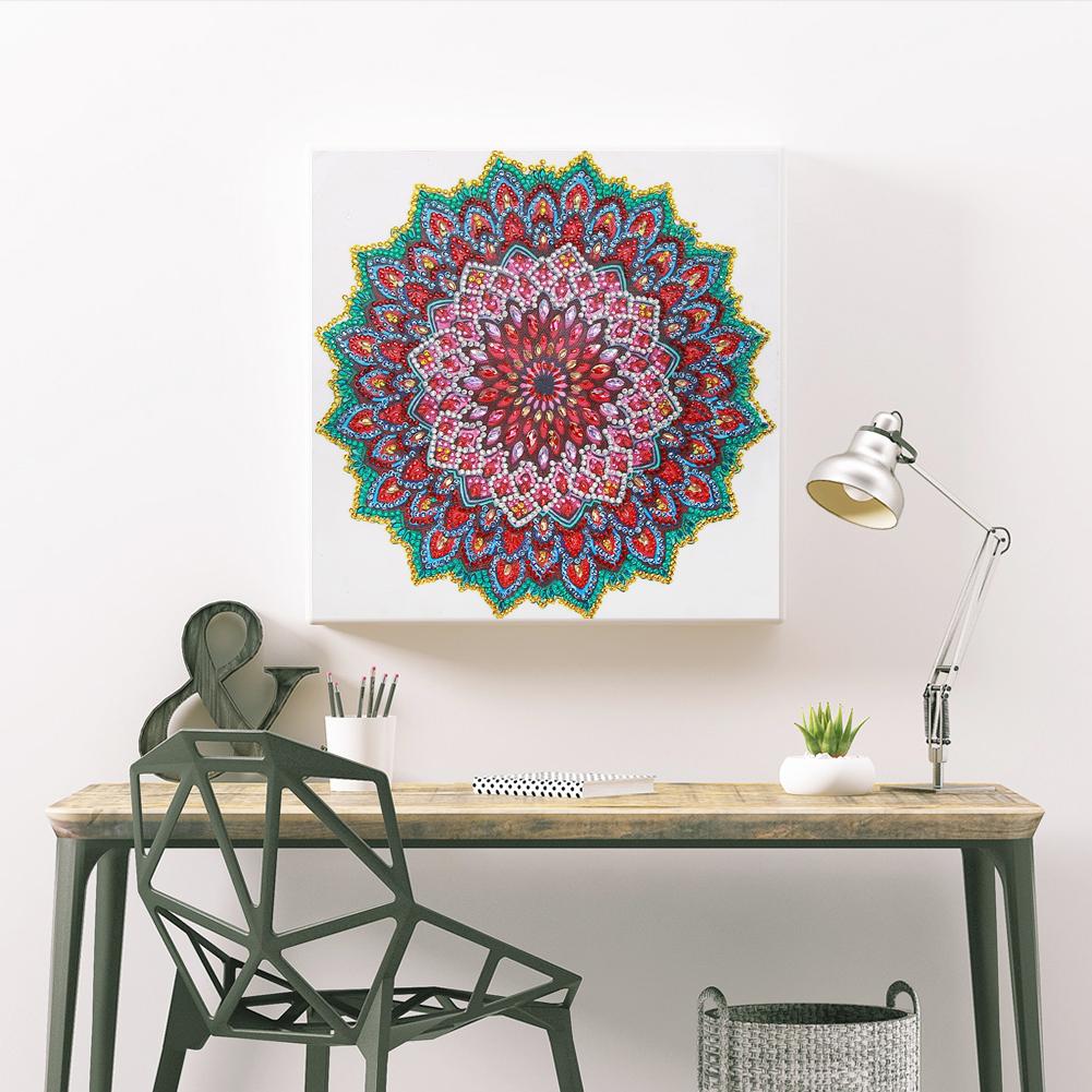 Datura - Special Shaped Drill Diamond Painting 30*30CM