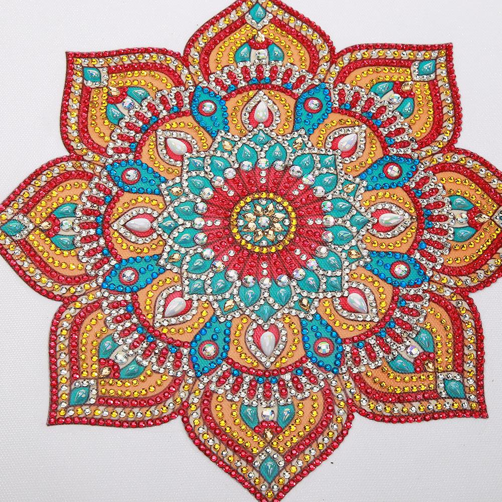 Datura - Special Shaped Drill Diamond Painting 30*30CM