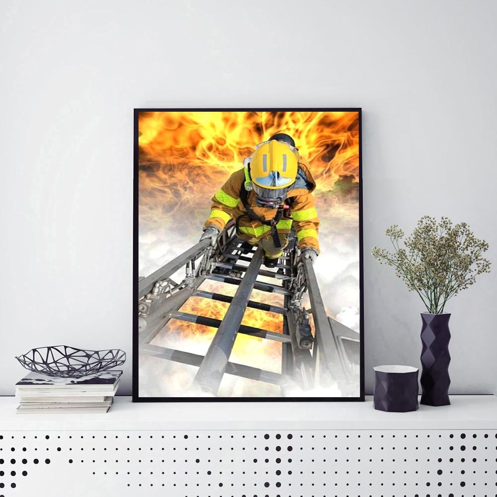 Fire Fighter - Full Round Drill Diamond Painting 30*40CM