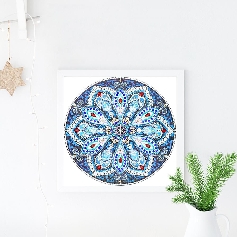 Datura - Special Shaped Drill Diamond Painting 30*30CM