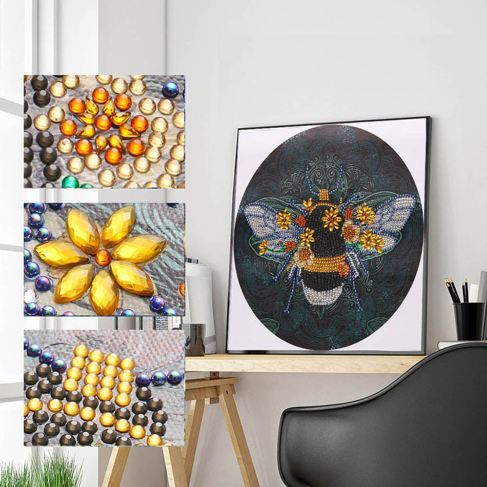 Bee - Special Shaped Drill Diamond Painting 30*30CM