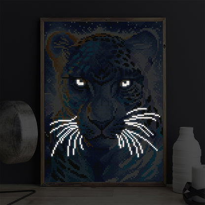 Luminous Tiger - Full Round Drill Diamond Painting 30*40CM