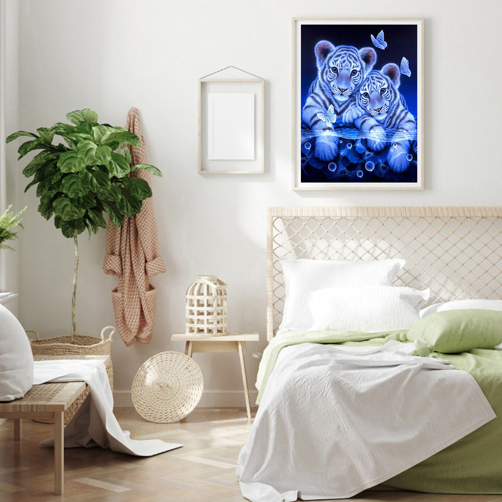 Snuggling Tiger - Full Round Drill Diamond Painting 30*40CM