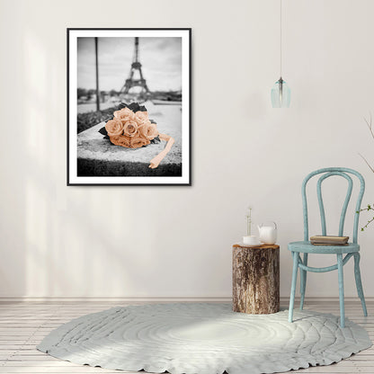 Bouquet Under The Eiffel Tower - Full Round Drill Diamond Painting 30*40CM