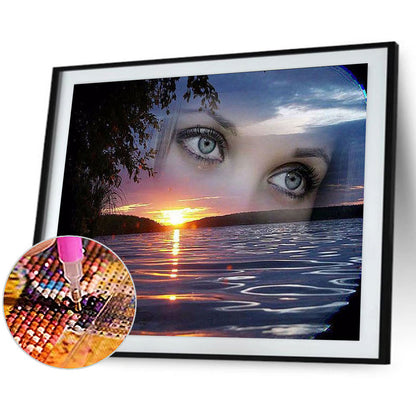 Eyes On The Lake - Full Round Drill Diamond Painting 50*40CM