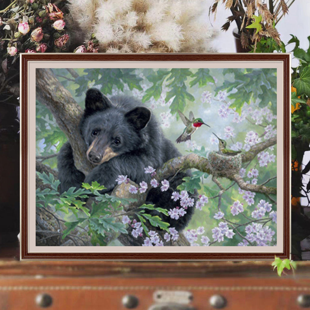 Black Bear On Tree - Full Round Drill Diamond Painting 40*30CM