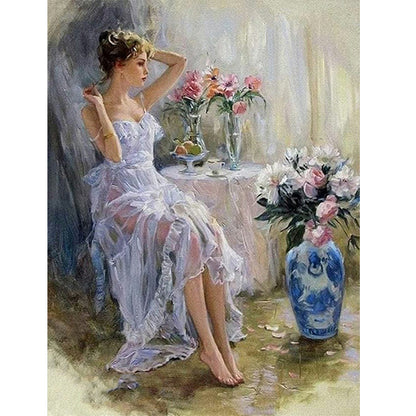 Elegant Woman - Full Round Drill Diamond Painting 40*50CM