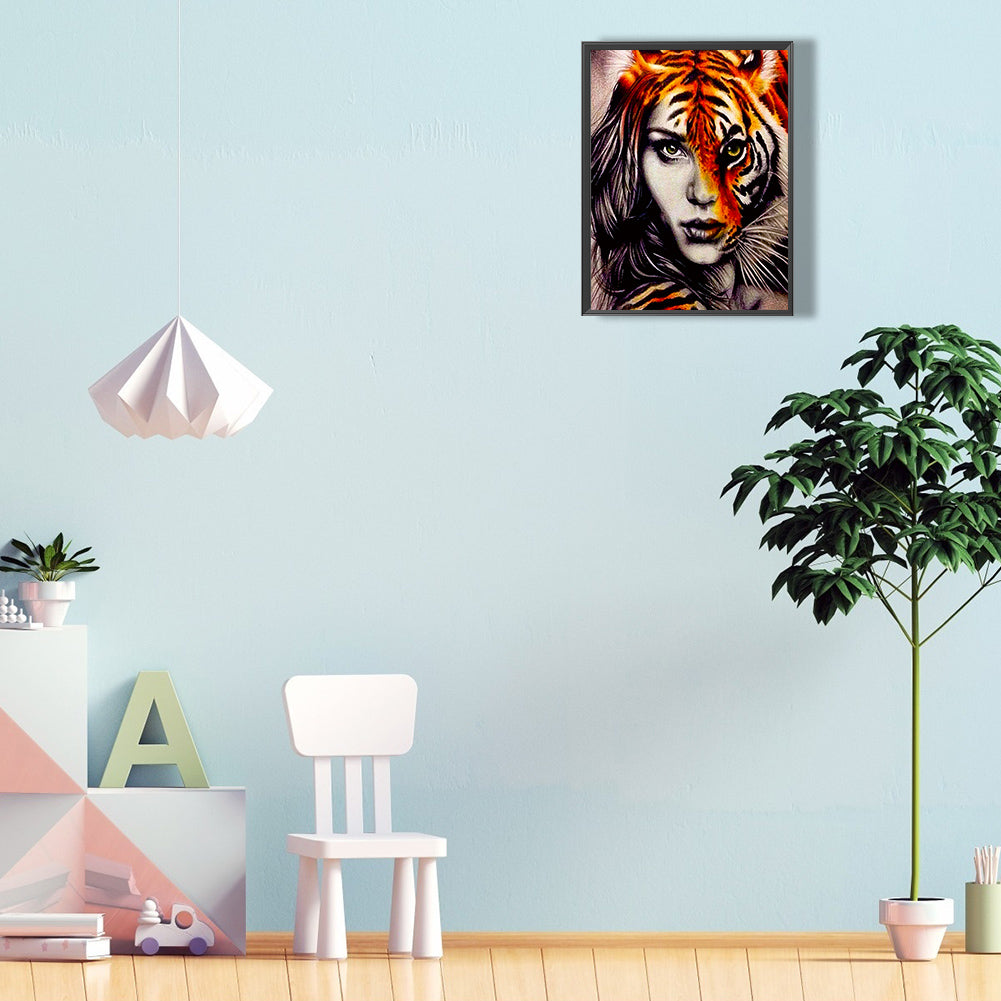 Tiger Beauty - Full Round Drill Diamond Painting 30*40CM