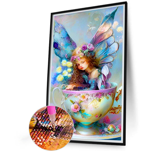 Elf Sleeping In A Mug - Full Round Drill Diamond Painting 40*60CM